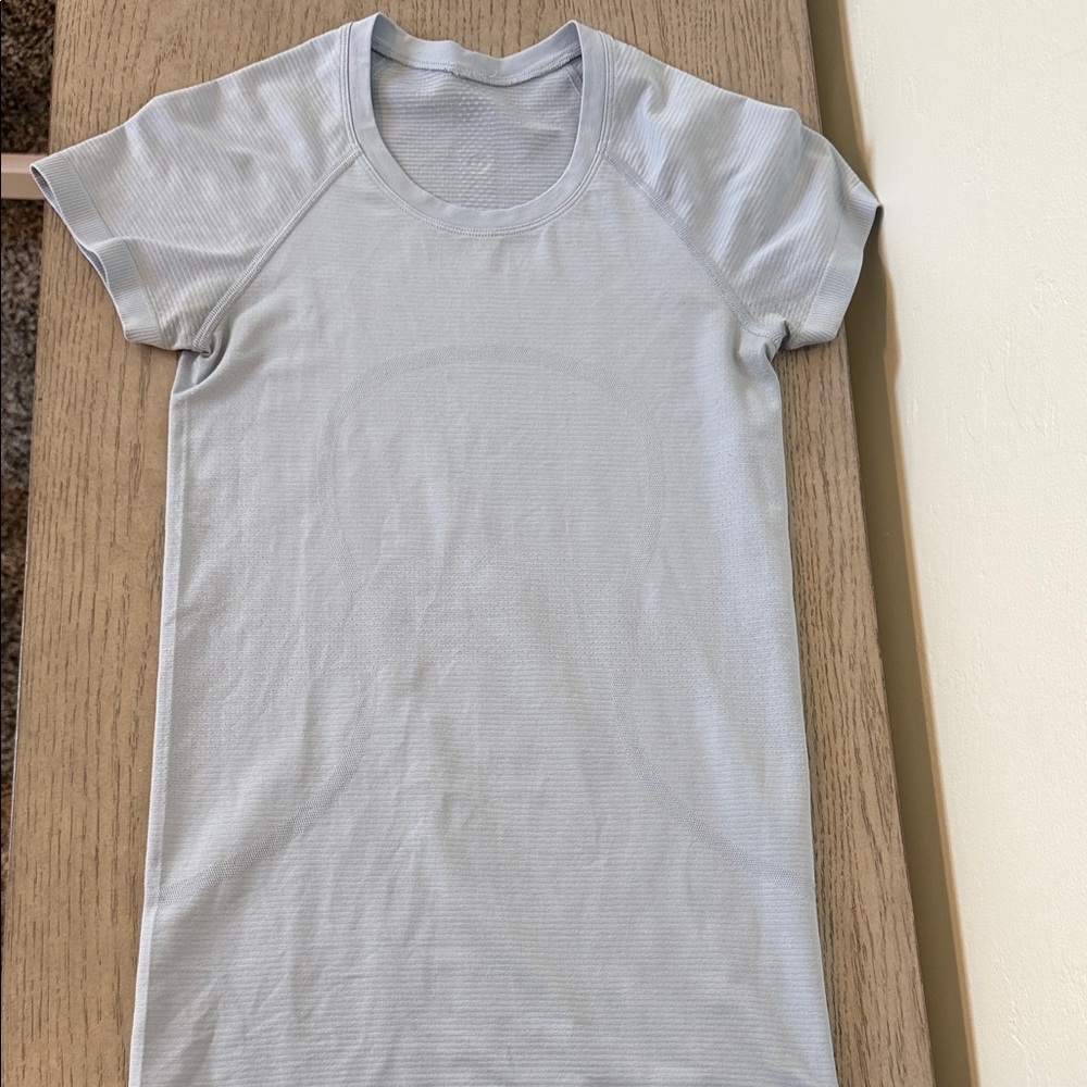 lululemon athletica Light Blue Short Sleeve Crewneck Tee